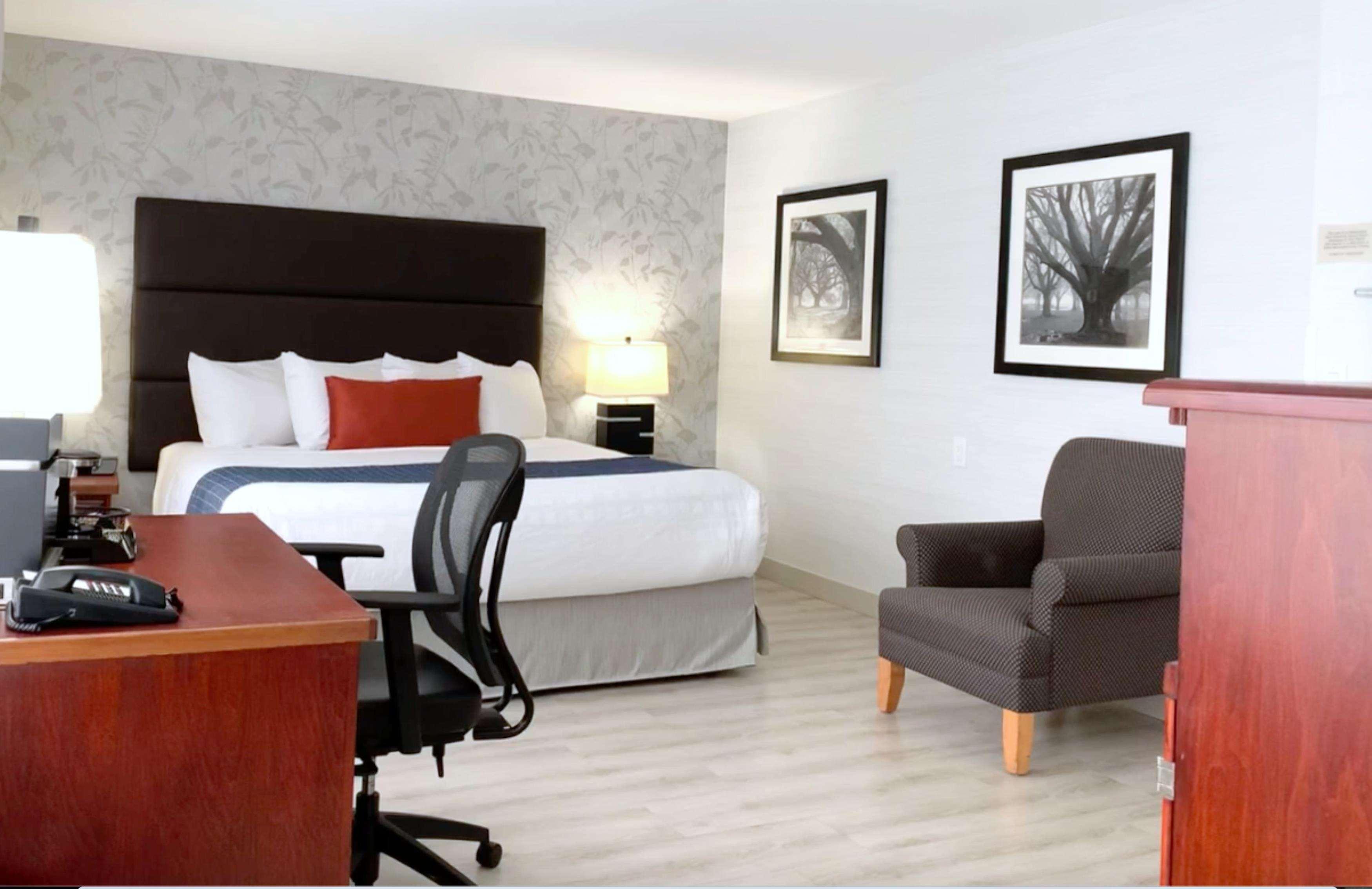 Best Western Plus Regency Inn And Conference Centre Abbotsford Exteriör bild