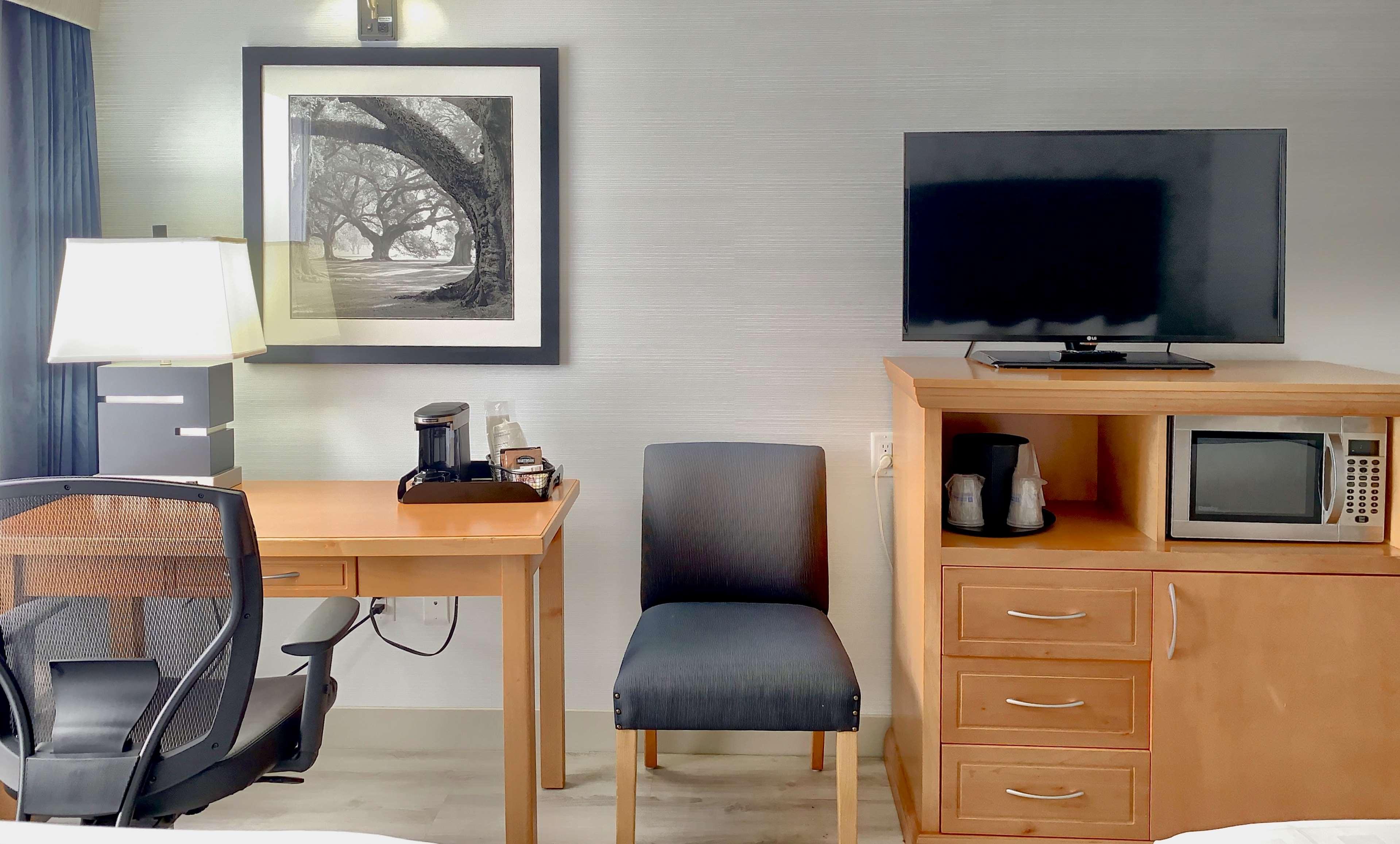 Best Western Plus Regency Inn And Conference Centre Abbotsford Exteriör bild
