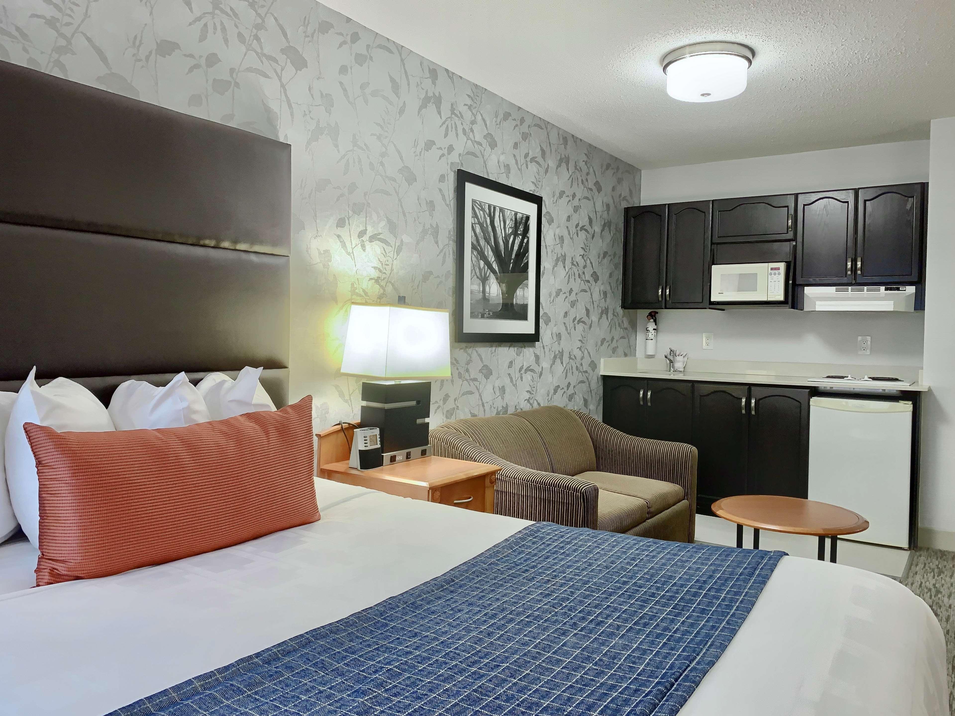 Best Western Plus Regency Inn And Conference Centre Abbotsford Exteriör bild