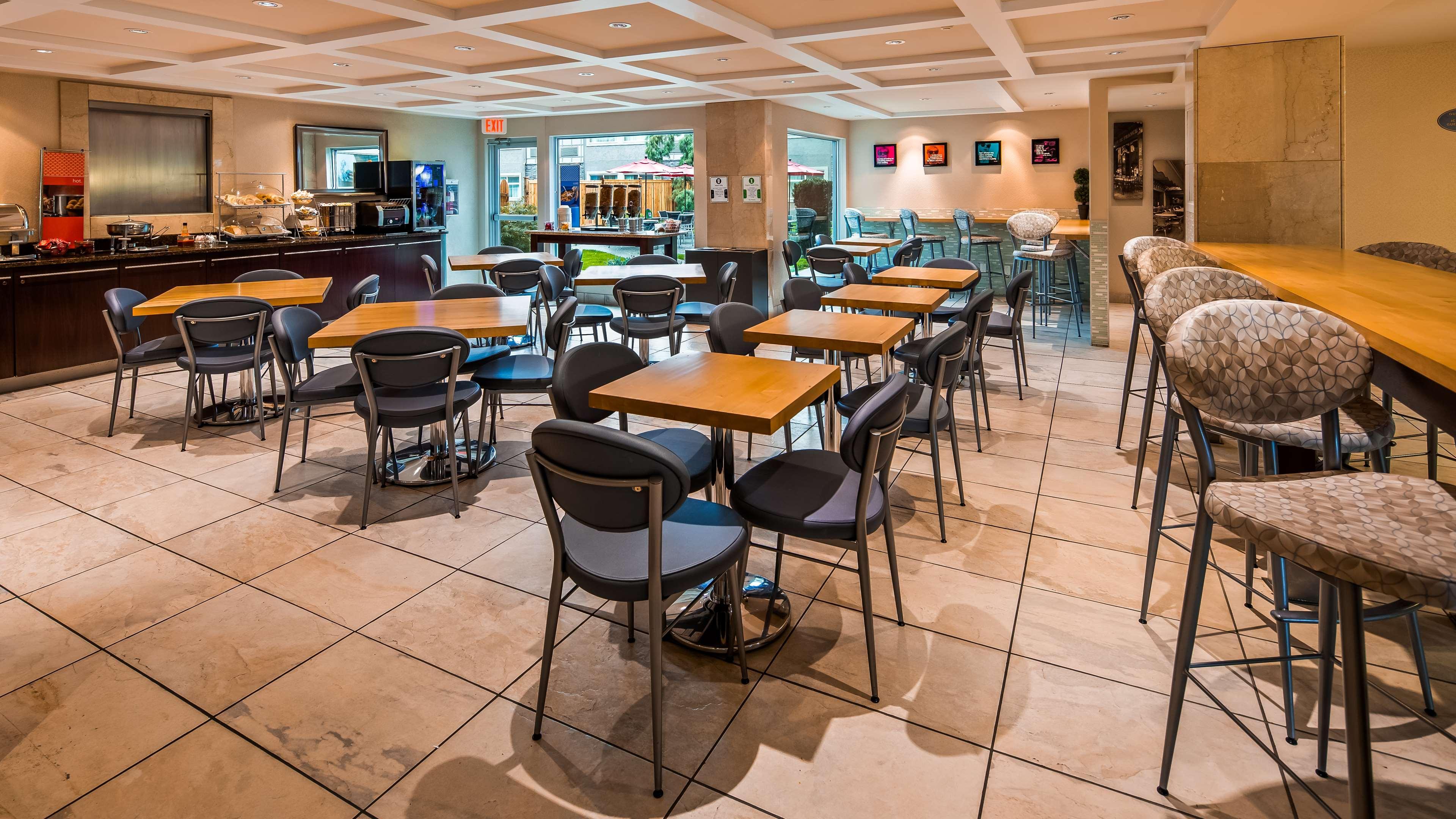 Best Western Plus Regency Inn And Conference Centre Abbotsford Exteriör bild